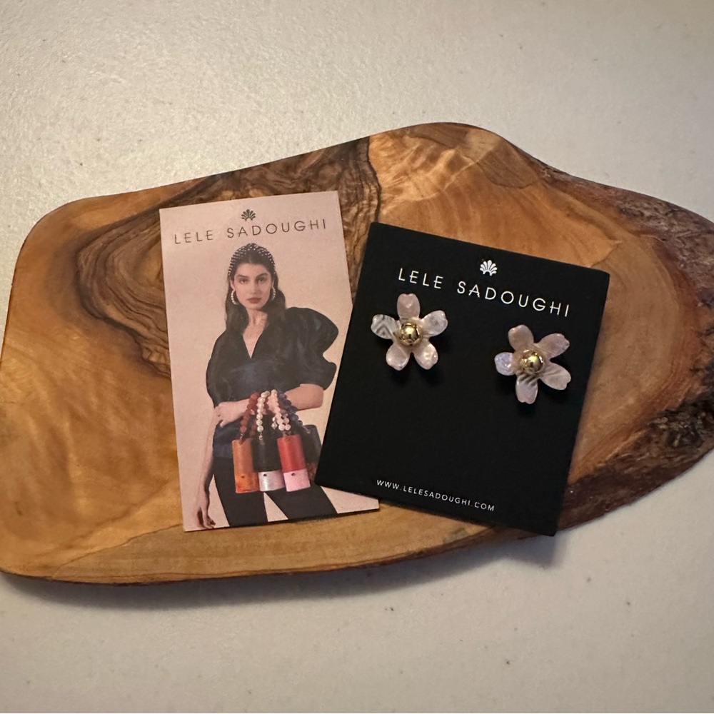 Lele Sadoughi Garden Flower Stud Earrings - Picture 10 of 10